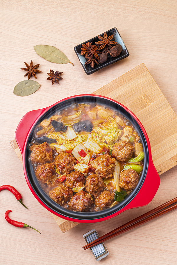 手打鲜肉丸子砂锅