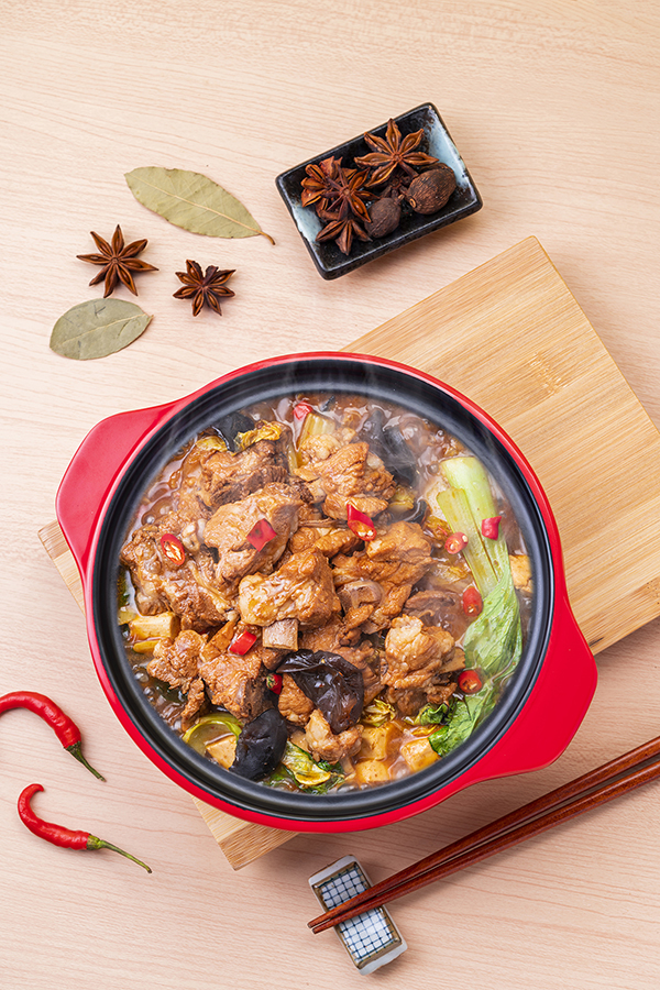 鲜肉排骨砂锅